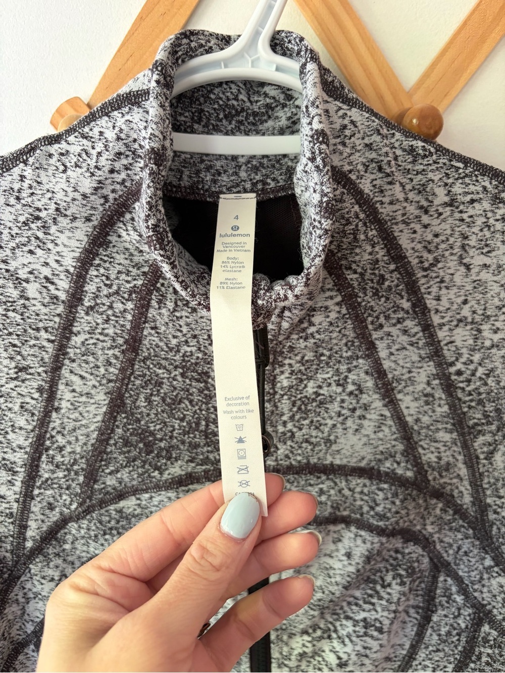 Lululemon Define Jacket - Picture 4 of 5